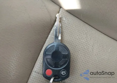 2008 Mercury Milan V6 Premier z USA, uszkodzony, nr VIN 3MEHM08198R619405